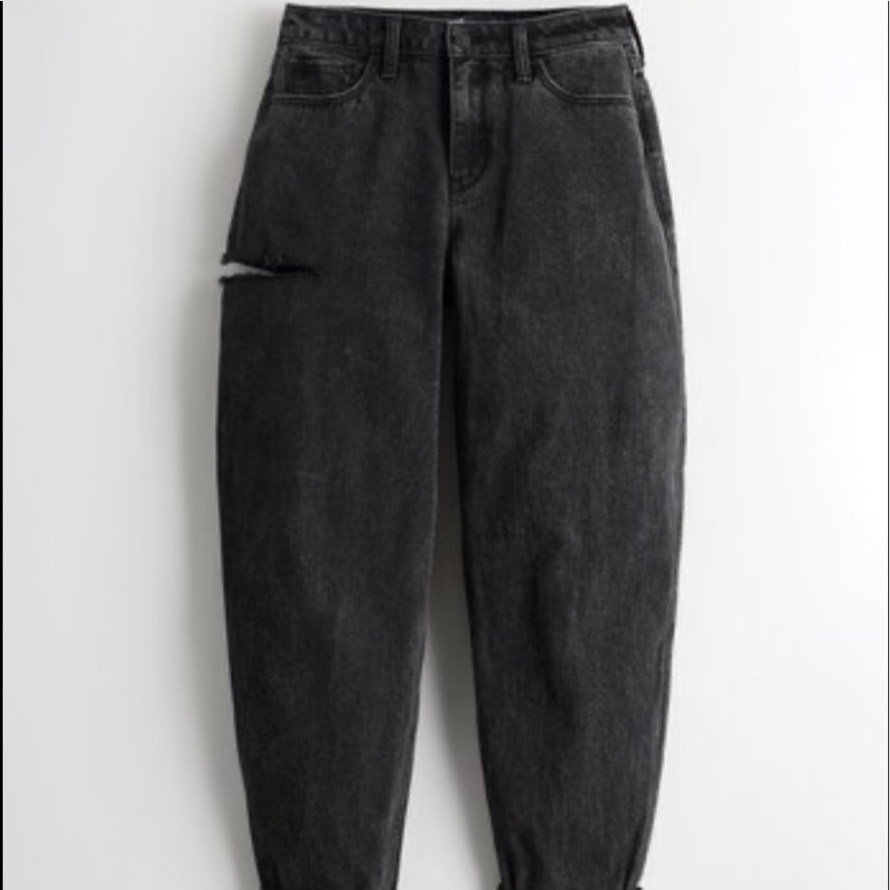 Hollister ripped mom jeans 0S